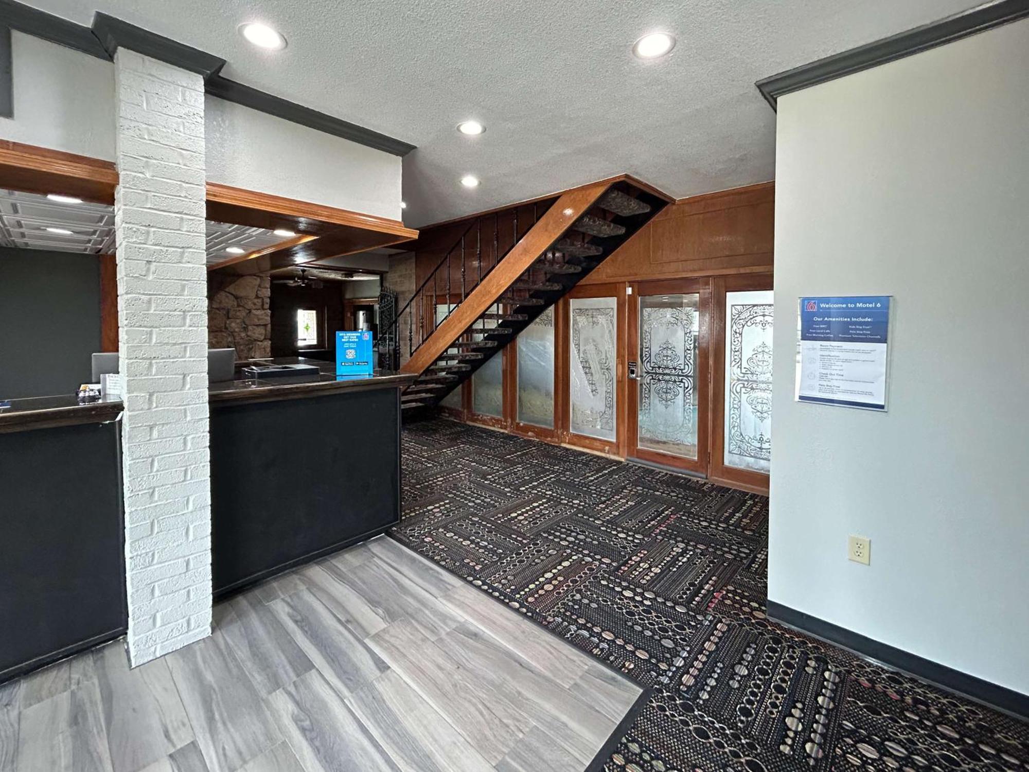 Motel 6 Ada Ok Экстерьер фото