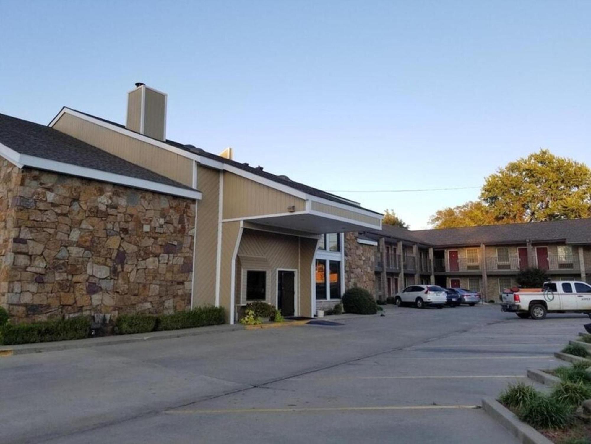 Motel 6 Ada Ok Экстерьер фото