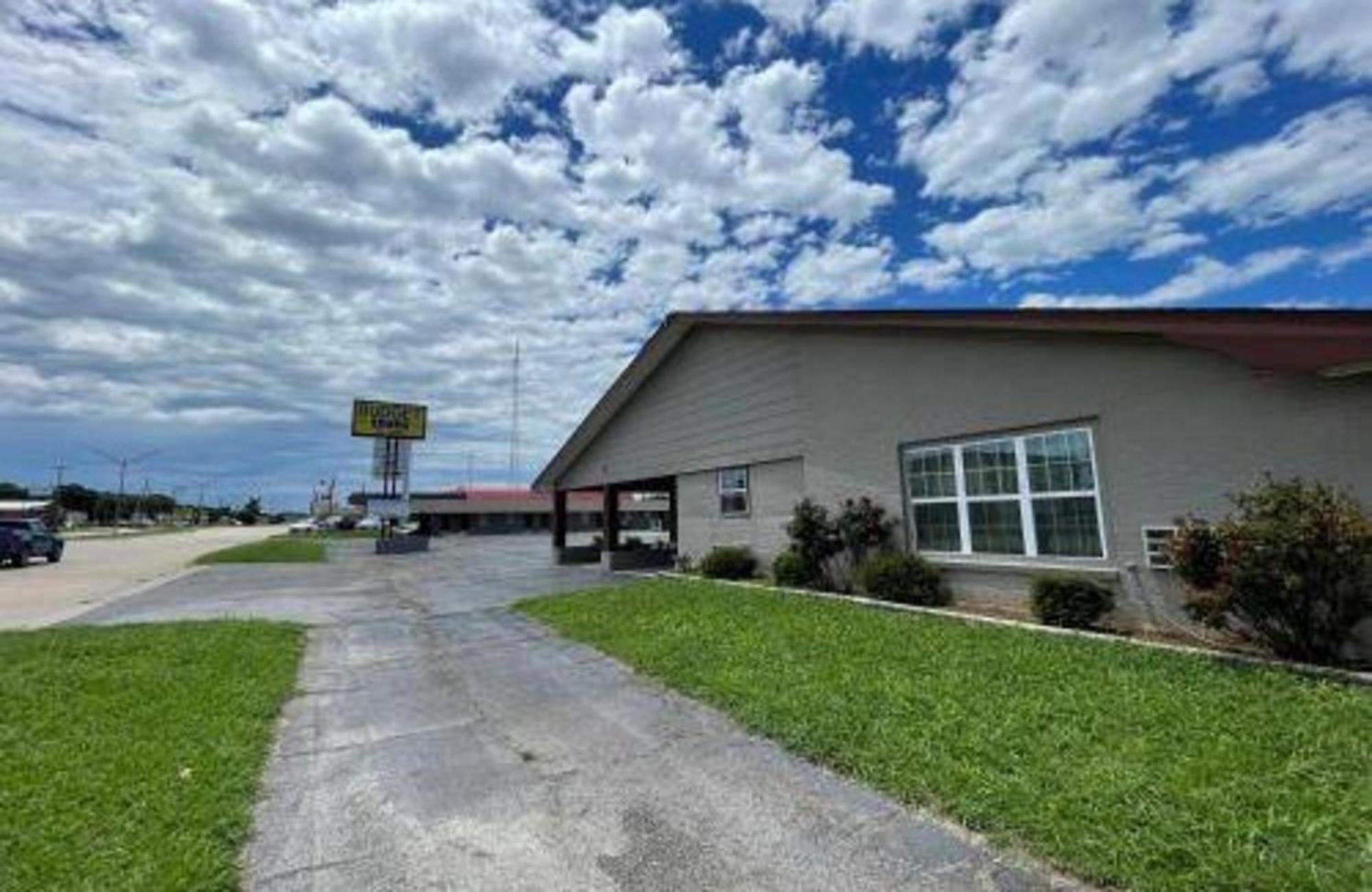 Motel 6 Ada Ok Экстерьер фото
